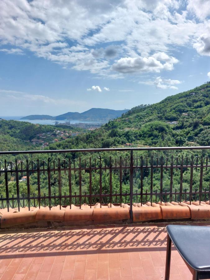 Agriturismo Oliva Azzurra Villa Valeriano Lunense Esterno foto