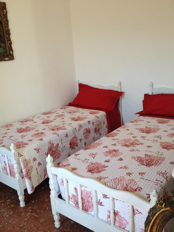 Agriturismo Oliva Azzurra Villa Valeriano Lunense Camera foto