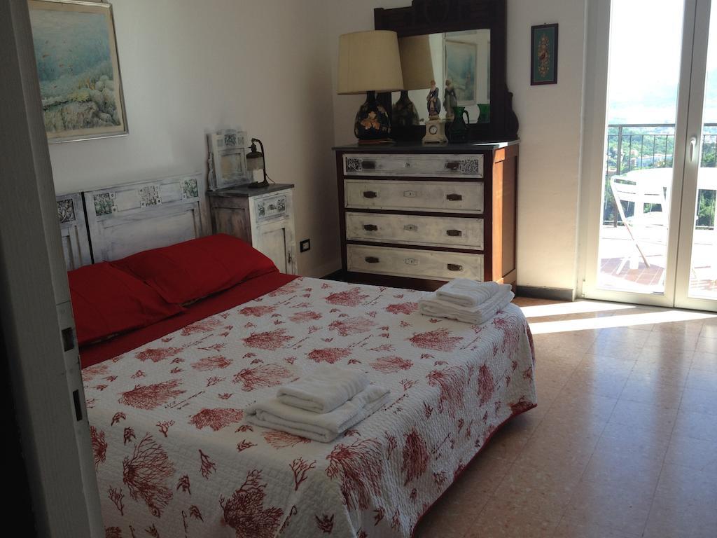 Agriturismo Oliva Azzurra Villa Valeriano Lunense Camera foto