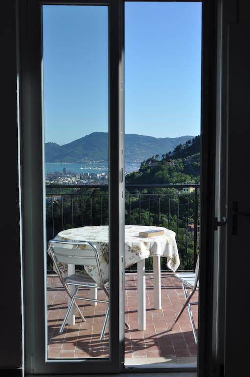 Agriturismo Oliva Azzurra Villa Valeriano Lunense Camera foto