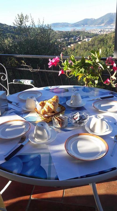 Agriturismo Oliva Azzurra Villa Valeriano Lunense Esterno foto